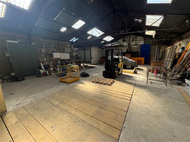 Local d'activités Vente/Location 92700 COLOMBES