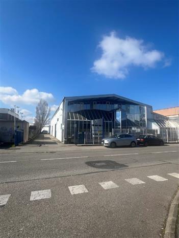 Local d'activités Location 69120 VAULX EN VELIN