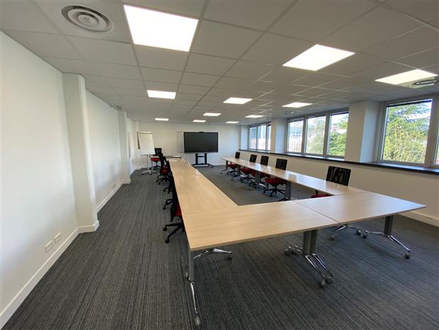 Bureau Location 78140 VELIZY VILLACOUBLAY 13 AVENUE MORANE SAULNIER