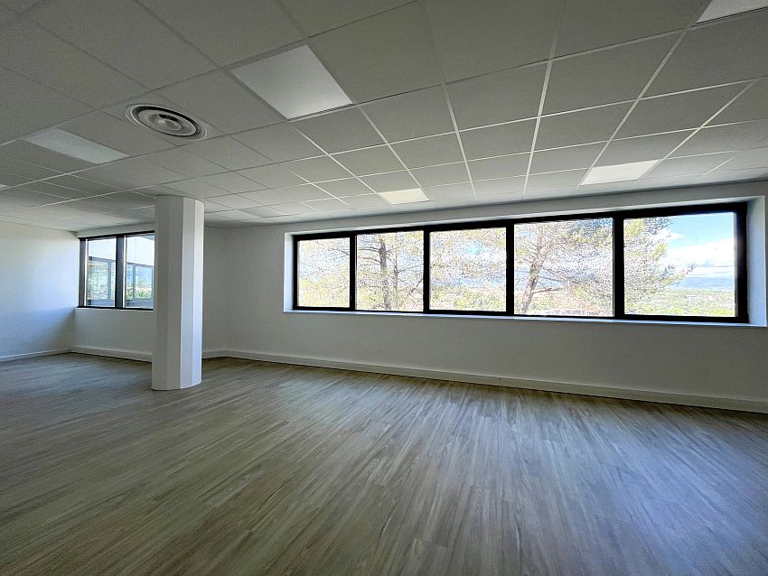 Bureau Vente 06560 VALBONNE 505 ROUTE DES LUCIOLES