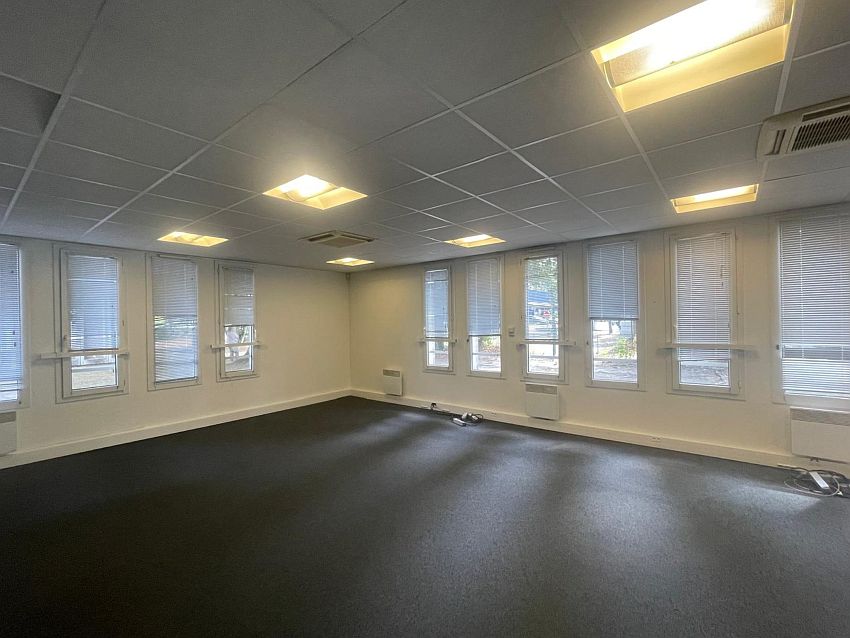 Bureau Vente/Location 33300 BORDEAUX 8 RUE DU PROFESSEUR ANDRE LAVIGNOLLE