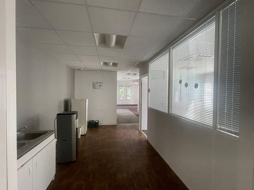 Bureau Vente/Location 33300 BORDEAUX 8 RUE DU PROFESSEUR ANDRE LAVIGNOLLE