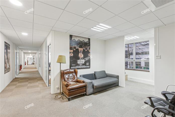 Bureau Location 93100 MONTREUIL