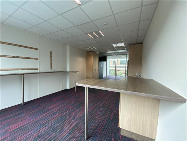 Bureau Location 35136 ST JACQUES DE LA LANDE