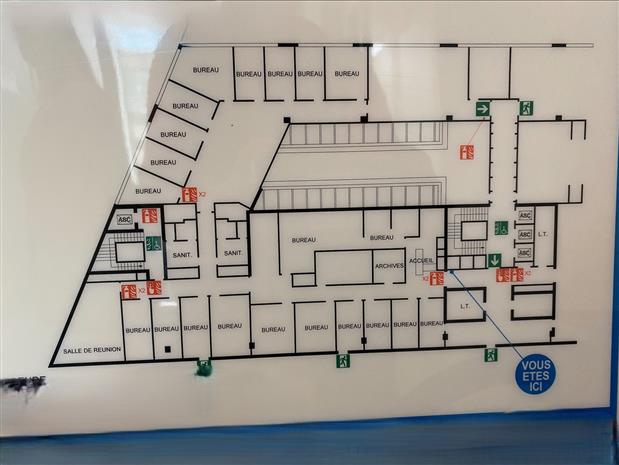Bureau Location 35136 ST JACQUES DE LA LANDE