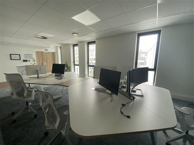 Bureau Location 35510 CESSON SEVIGNE 801 AVENUE DES CHAMPS BLANCS