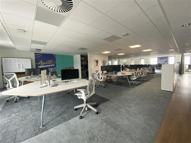 Bureau Location 35510 CESSON SEVIGNE 801 AVENUE DES CHAMPS BLANCS