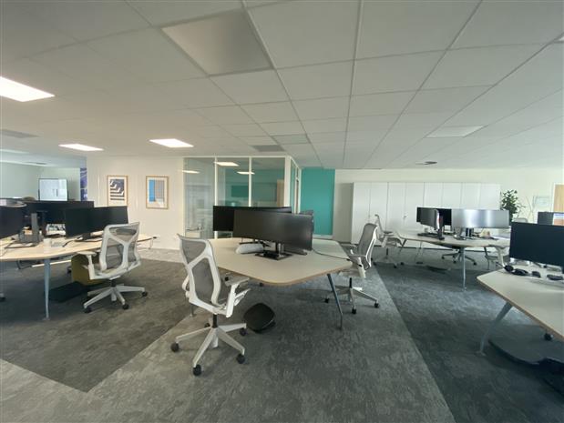 Bureau Location 35510 CESSON SEVIGNE 801 AVENUE DES CHAMPS BLANCS