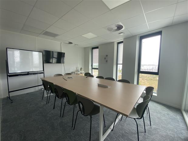 Bureau Location 35510 CESSON SEVIGNE 801 AVENUE DES CHAMPS BLANCS