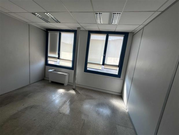 Bureau Location 83000 TOULON