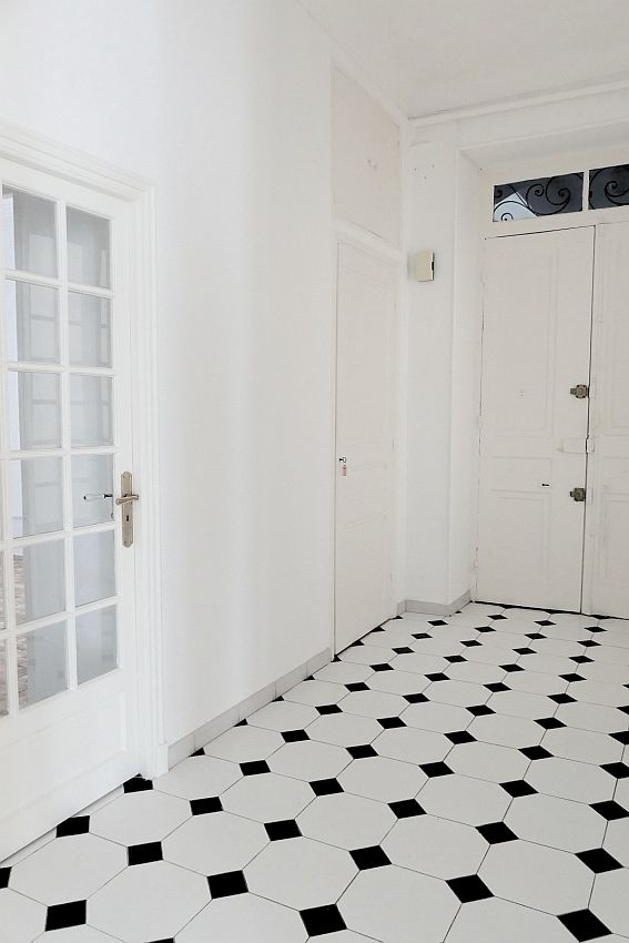 Bureau Location 06000 NICE