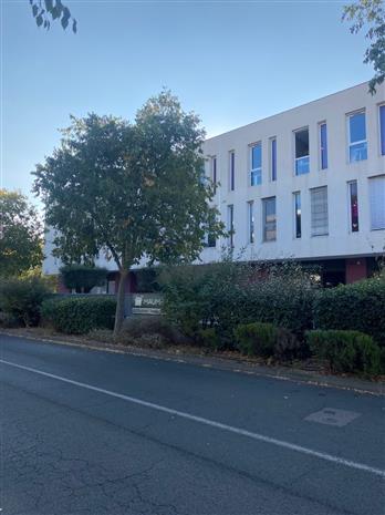 Bureau Location 34920 LE CRES 2 AVENUE MONTERONI D'ARBIA