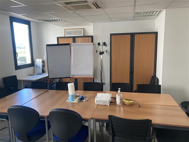 Bureau Location 83600 FREJUS