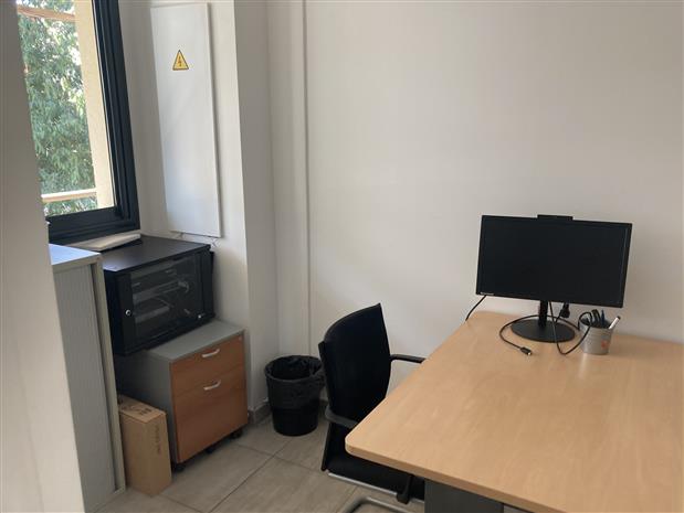 Bureau Location 83600 FREJUS