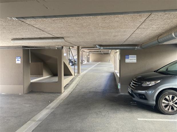 Bureau Location 83600 FREJUS