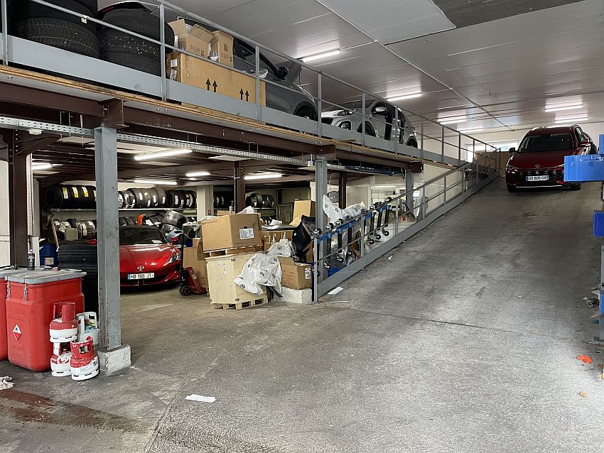 Local d'activités Location 06200 NICE 117 AVENUE SIMONE VEIL