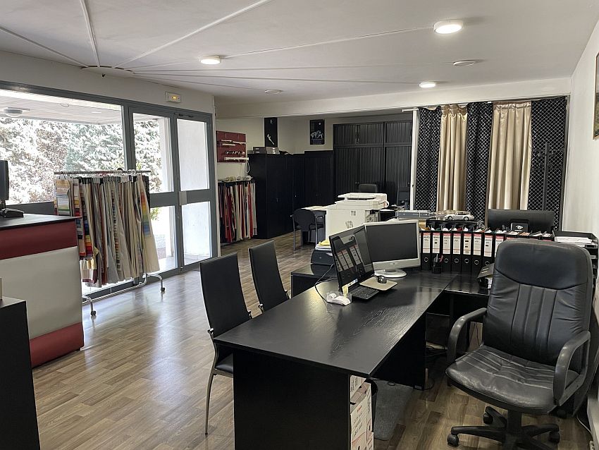 Local d'activités Location 06510 CARROS  10EME RUE
