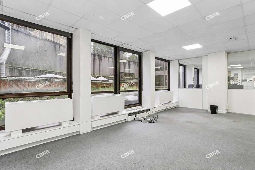 Bureau Vente 92210 ST CLOUD