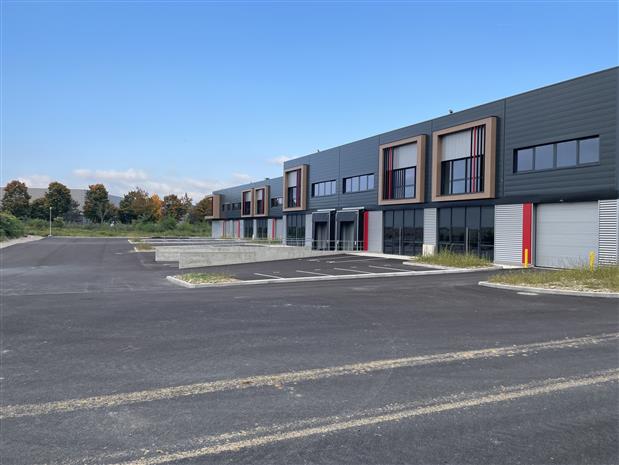 Local d'activités Location 69720 ST LAURENT DE MURE