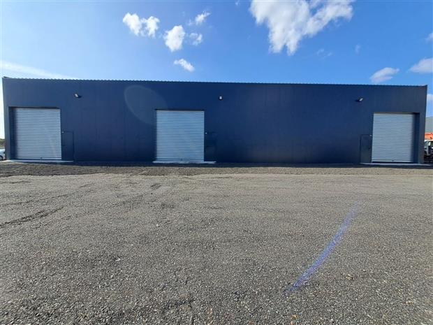 Local d'activités Location 77130 ST GERMAIN LAVAL