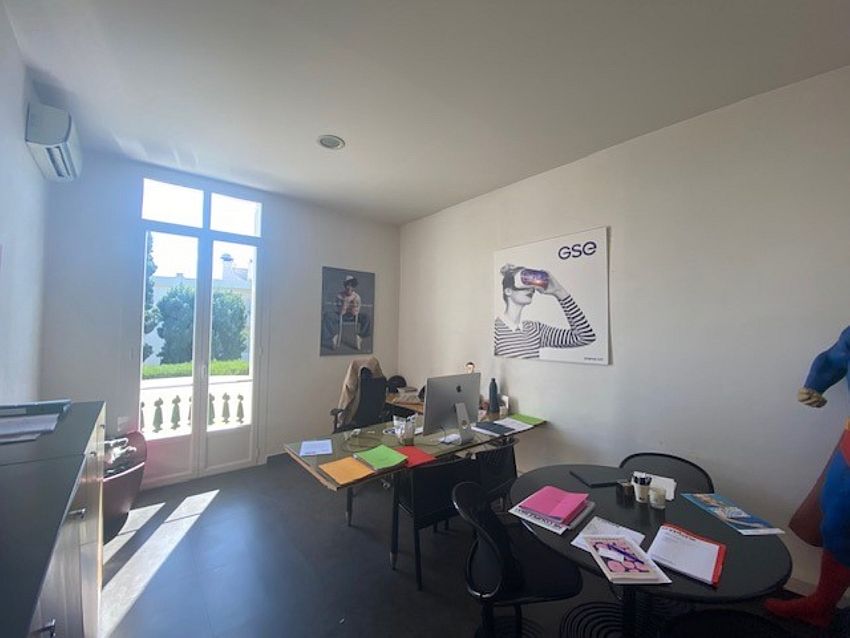 Bureau Location 06000 NICE
