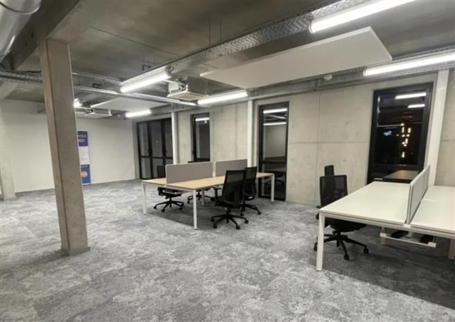 Bureau Location 35510 CESSON SEVIGNE 90 RUE ROBERT KELLER