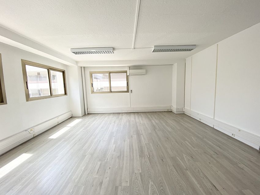 Bureau Location 06700 ST LAURENT DU VAR