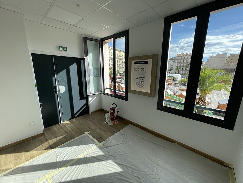 Bureau Location 83000 TOULON