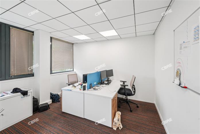 Bureau Vente 33700 MERIGNAC 18 AVENUE PYTHAGORE