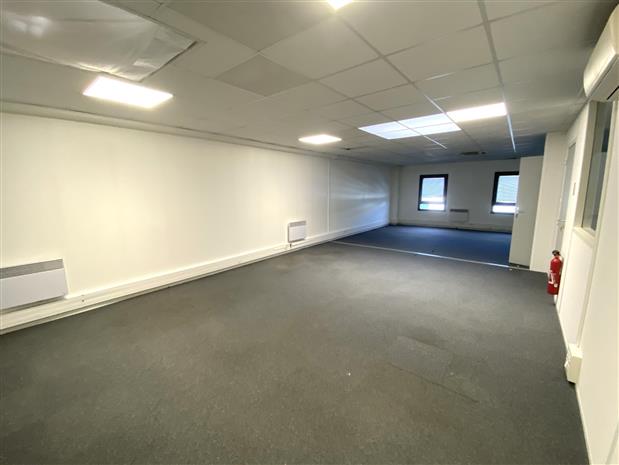 Bureau Location 59290 WASQUEHAL