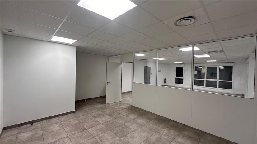 Local d'activités Vente/Location 69730 GENAY
