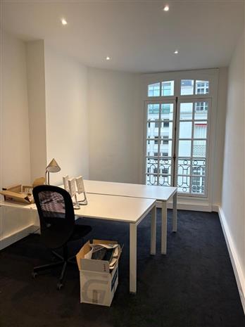 Bureau Location 75008 PARIS 38 AVENUE HOCHE