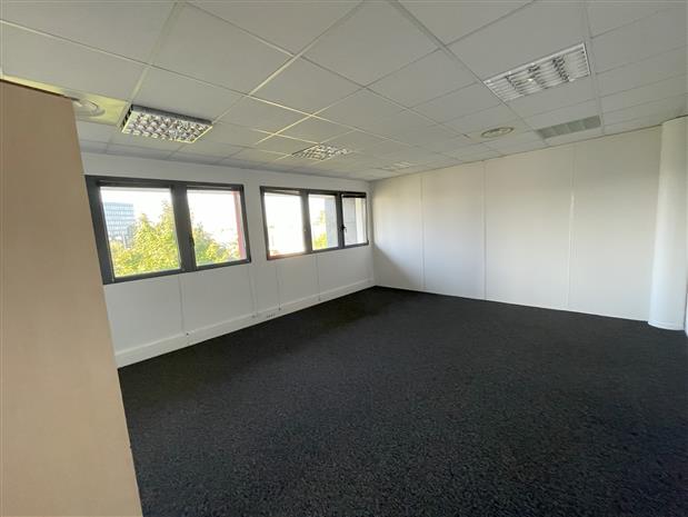 Bureau Location 44800 ST HERBLAIN 275 BOULEVARD MARCEL PAUL