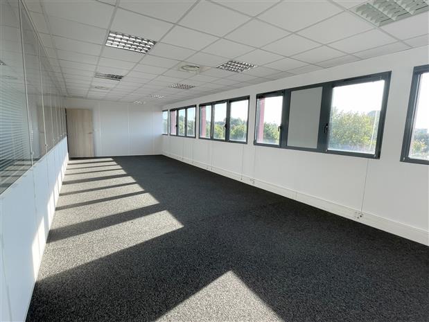 Bureau Location 44800 ST HERBLAIN 275 BOULEVARD MARCEL PAUL
