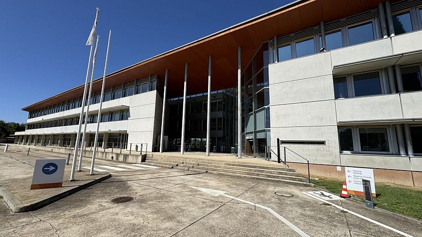 Chargement de l'image...