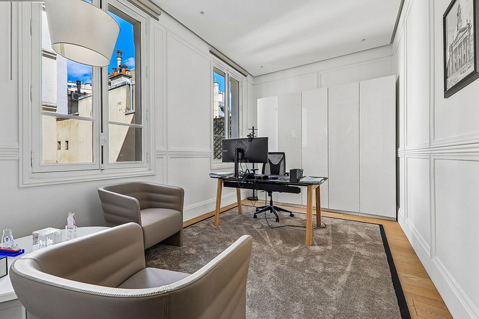 Bureau Location 75008 PARIS 14 AVENUE FRANKLIN DELANO ROOSEVELT