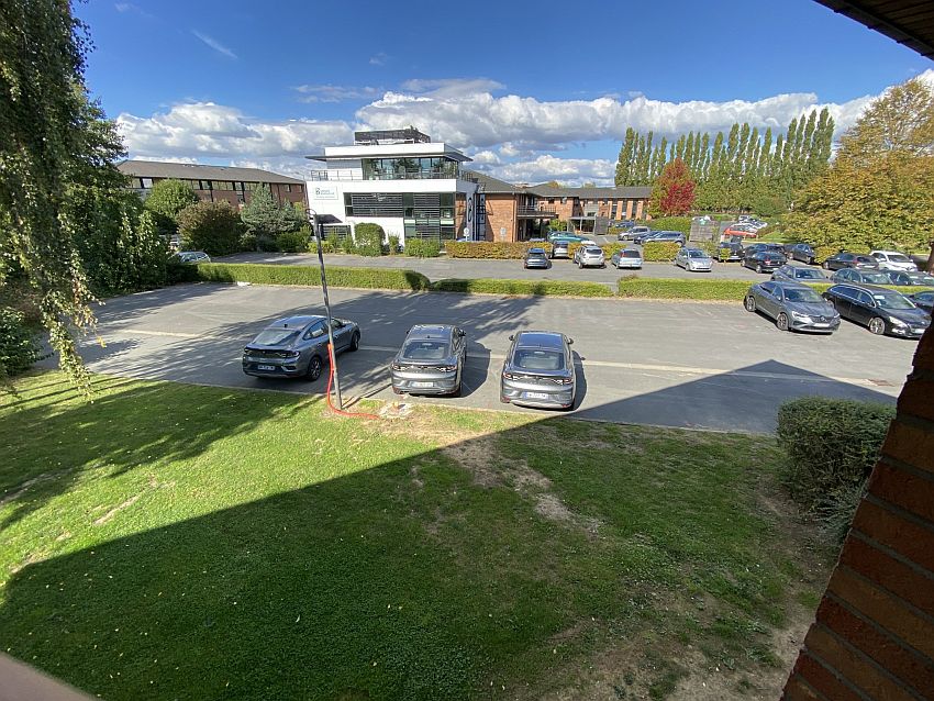 Bureau Location 59260 LEZENNES