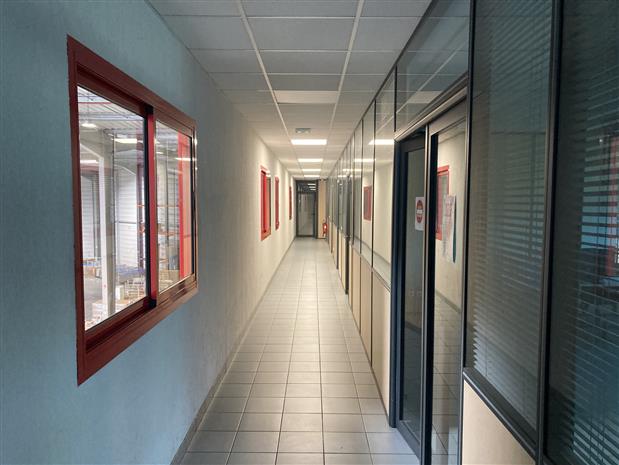 Local d'activités Location 83700 ST RAPHAEL