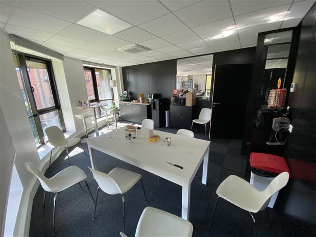 Bureau Location 59260 LEZENNES