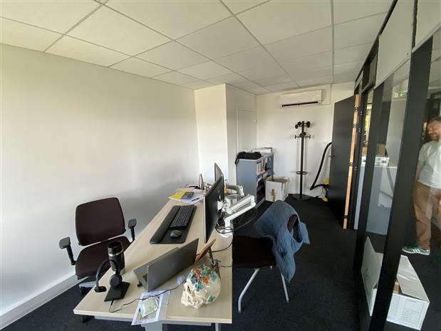 Bureau Location 59260 LEZENNES