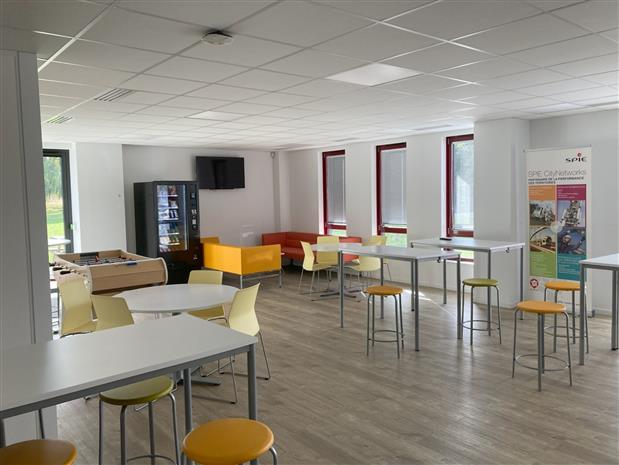 Bureau Location 59810 LESQUIN