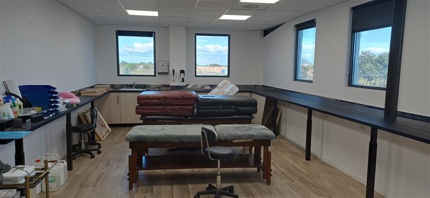 Bureau Location 34130 MAUGUIO 504 RUE DE LA MOURRE