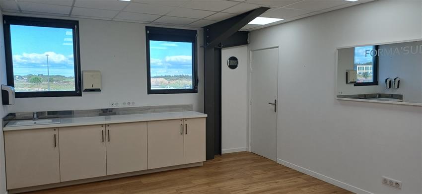 Bureau Location 34130 MAUGUIO 504 RUE DE LA MOURRE