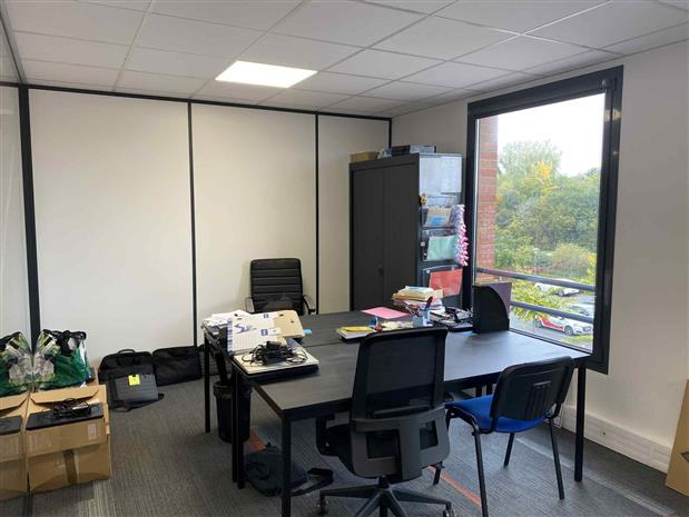Bureau Location 59290 WASQUEHAL