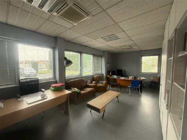Bureau Location 59160 LOMME