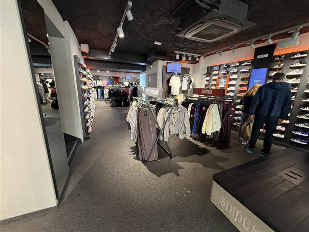 Commerce Location 69002 LYON 75 RUE DE LA REPUBLIQUE
