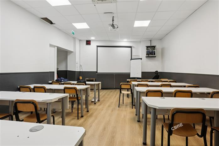 Bureau Location 75008 PARIS 61 RUE PIERRE CHARRON