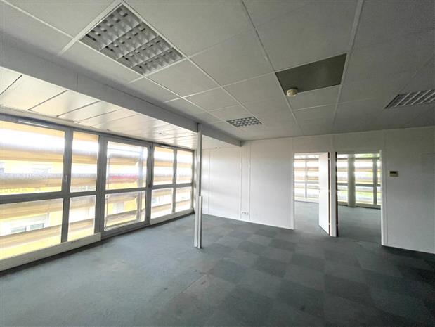 Bureau Location 33300 BORDEAUX 9 RUE ANDRE DARBON