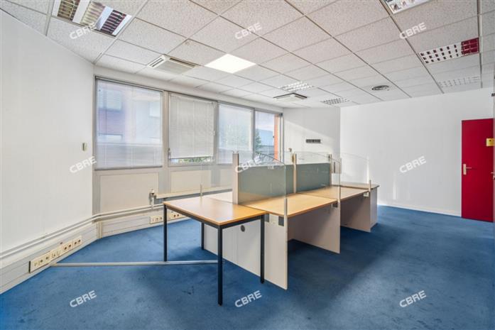 Bureau Location 93120 LA COURNEUVE