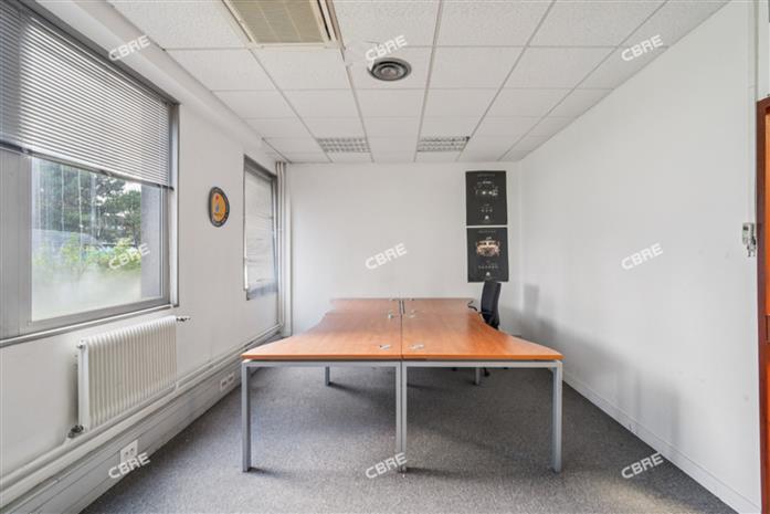 Bureau Location 93120 LA COURNEUVE